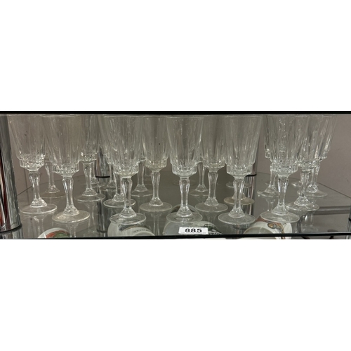 885 - 2 Shelves of glassware including tankards & jugs