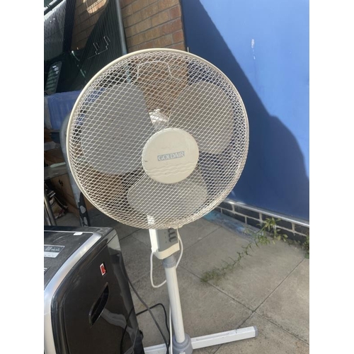 1026 - A Heater and tall fan