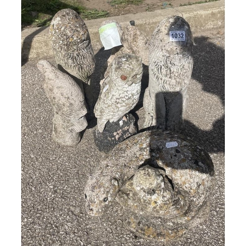 1032 - A quantity of garden stone ornaments