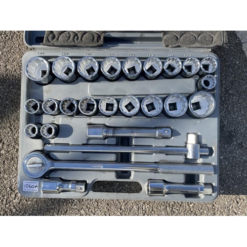 1060A - A good collection of socket sets