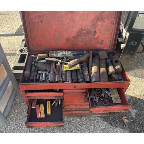 1060F - A metal tool box with no brand name, full of tools