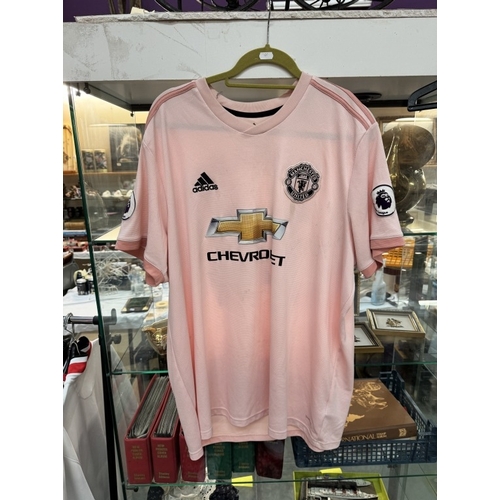 1123 - 2 Manchester United shirts including 18/19 Rashford Third kit 3XL & 18/19 Lingard away shirt 3XL & A... 