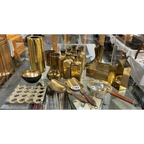 1182 - A quantity of brass