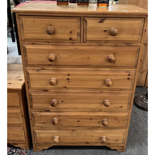 1212 - A solid pine chest of drawers