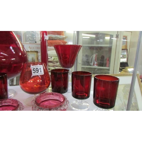 591 - A mixed lot of red and cranberry glass items. COLLECT ONLY.