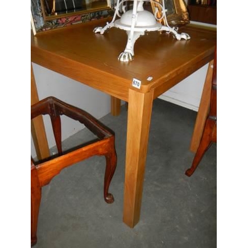 670 - A good quality light oak kitchen table, COLLECT ONLY.