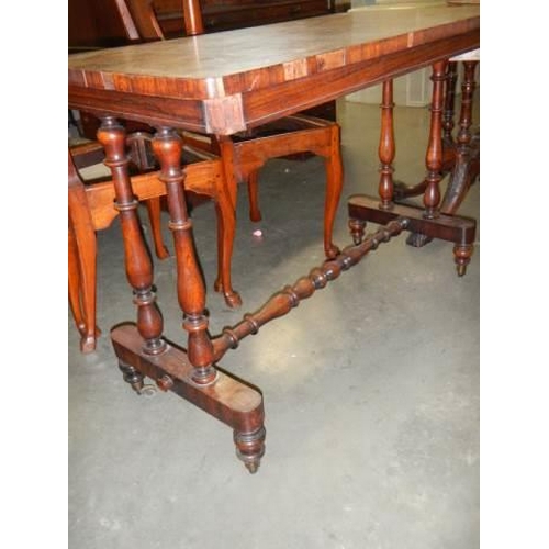 673 - A Victorian rosewood side table (some veneer loss - good restoration project). COLLECT ONLY.