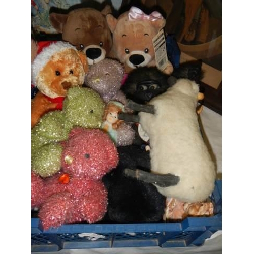 708 - A mixed lot of soft toys.