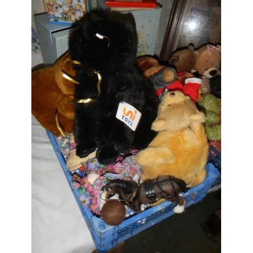 708 - A mixed lot of soft toys.