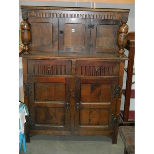 685 - A mid 20th century oak buffet sideboard, COLLECT ONLY.