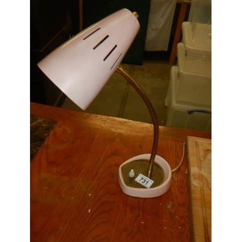 731 - A pink retro reading lamp.