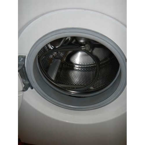 738 - A Bosch Maxx6 automatic washing machine, COLLECT ONLY.