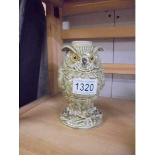 1320 - A 19th century French owl oil lamp base by William Whiteley, 15.5 cm high.