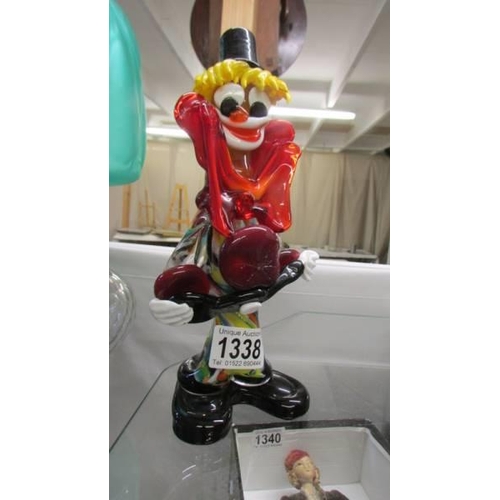 1338 - A Murano style glass clown.