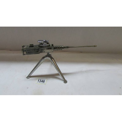 1346 - A Japanese lighter in the form of a Browning M3 machine gun.