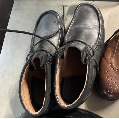 110 - 5 Pairs of men's shoes including Clarkes size 7.5, Two Samuel Windsor Size 8's, A Base London Size 1... 