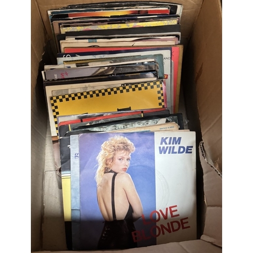 35 - A quantity of LPs mostly classical, few military bands , 1980s pop etc & 80s singles. 45 RPMs