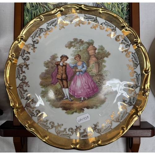 74 - A Royal Worcester limited edition no 733 / 2000 Happy & Glorious cake plate, Kunst Germany plate etc