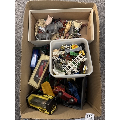 152 - A quantity of mixed diecast and box farm animals etc