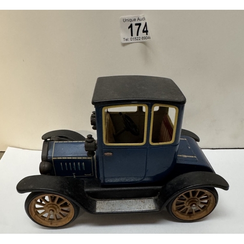 174 - A Schuco 1227 Ford Model T Coupe 1917 tinplate clockwork car