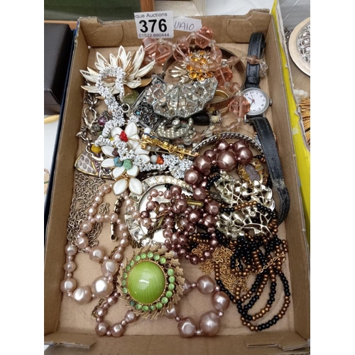 376 - A quantity of costume jewellery etc.