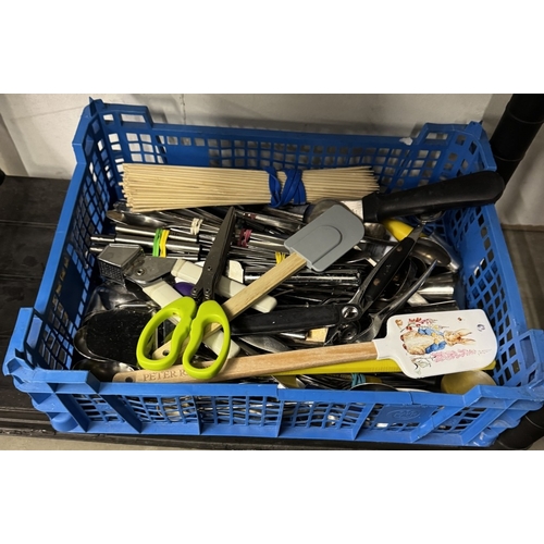 467 - 3 Baskets of cutlery