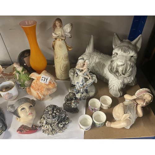 531 - A mixed quantity of pottery figures etc