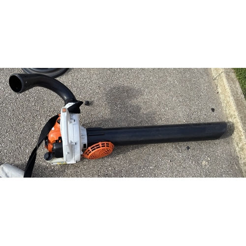 654 - A STIHL petrol leaf blower