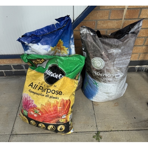 655 - 2 & Half bags of compost