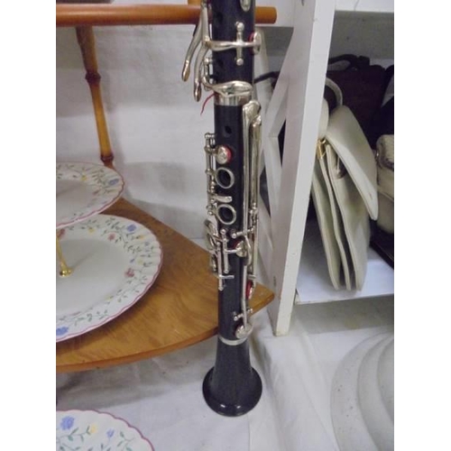 1320 - A good quality clarinet.