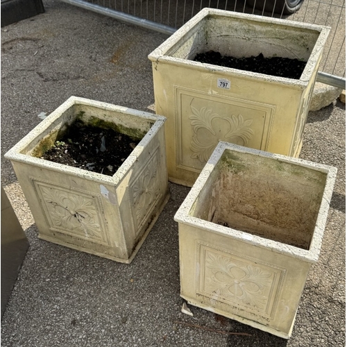 797 - 3 Square planters, 1 A/F