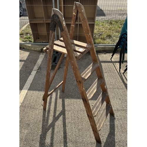 798 - A wooden stepladder