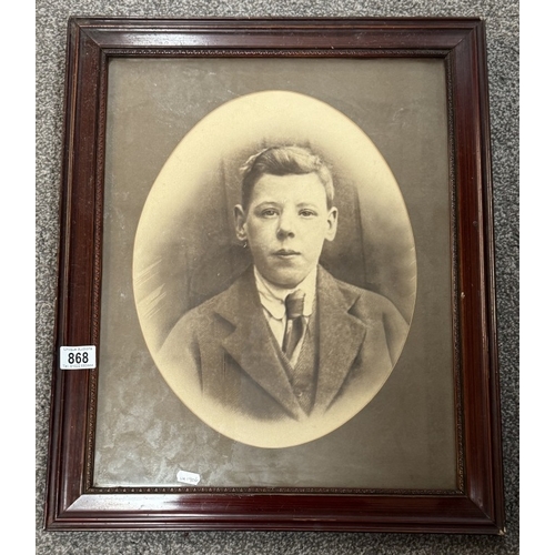 868 - An Edwardian framed portrait of a young man