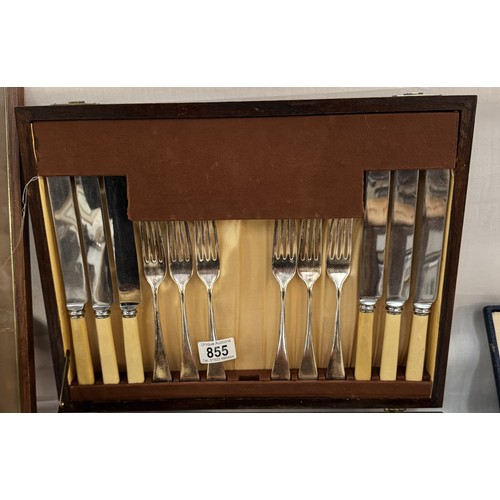 855 - A nice canteen of Sheffield cutlery (6 piece setting) Box has wear to top