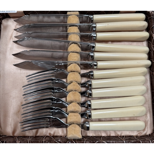 855A - 3 Cases of cutlery