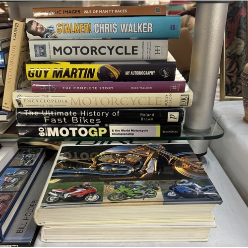 881 - A large quantity of books on classics & vintage motorcycle including MotoGP etc