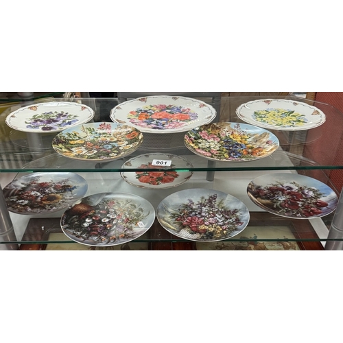 901 - A selection of floral decorated collectors cabinet plates & boxes