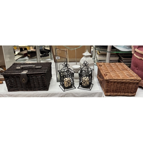 905 - 2 Wicker picnic baskets & A quantity of candle holders