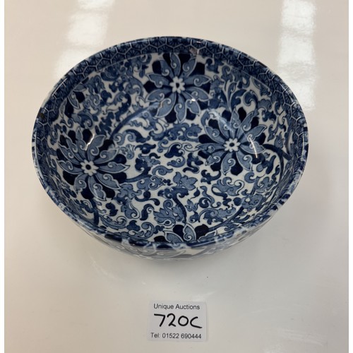 720C - A Chung blue & white bowl