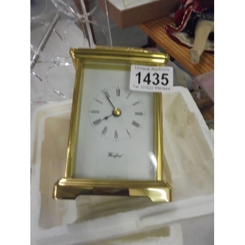 1435 - A modern battery brass carriage clock in working order.