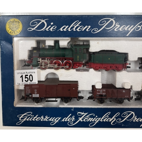 150 - A boxed Fleischmann HO 4883 train set