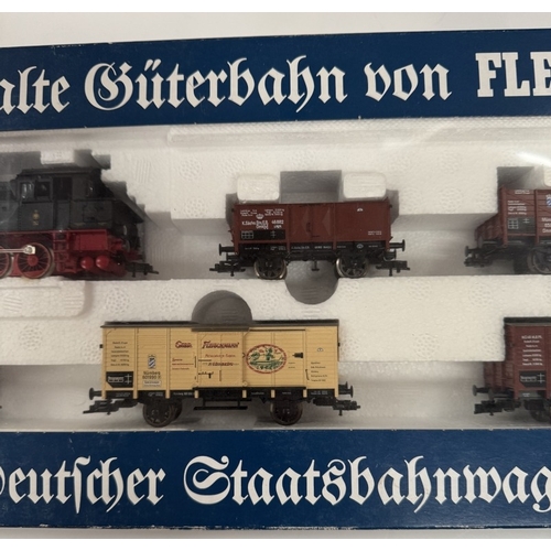 158 - A boxed Fleischmann HO 4886 train set