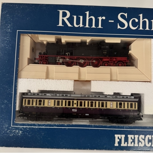 159 - A boxed Fleischmann HO 4887 train set