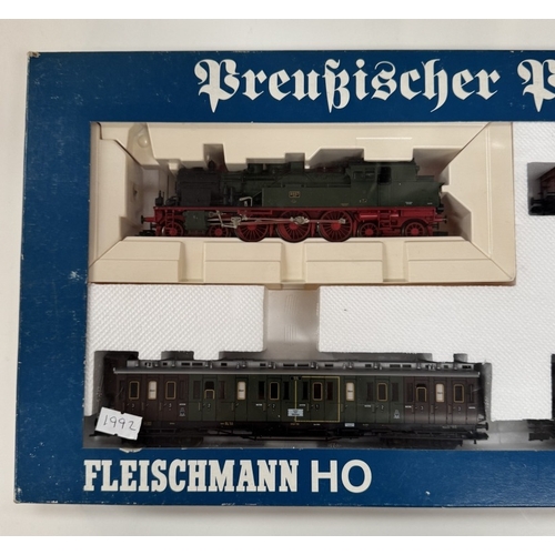 160 - A boxed Fleischmann HO 4890 train set