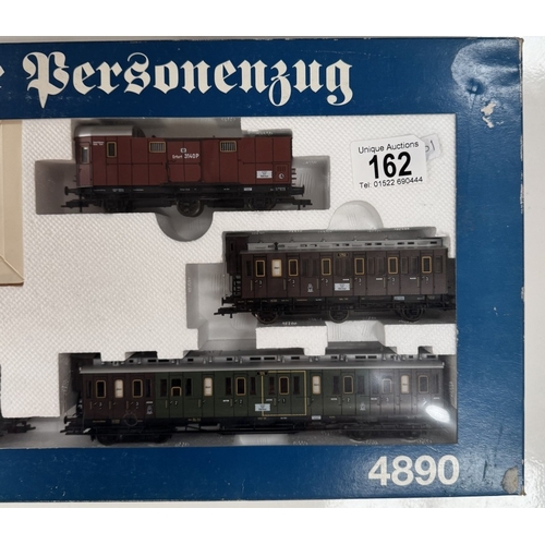 162 - A boxed Fleischmann HO 4890 train set