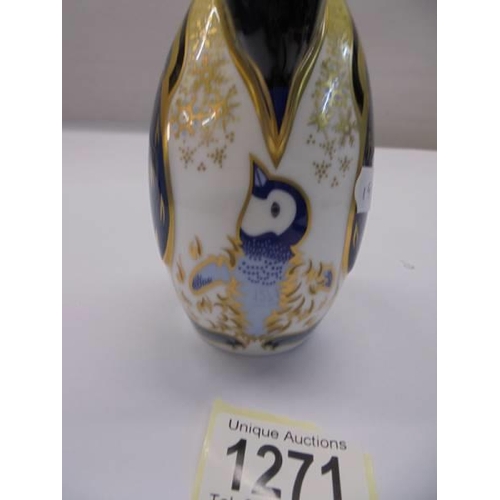 1271 - A Royal Crown Derby penguin with silver stopper.