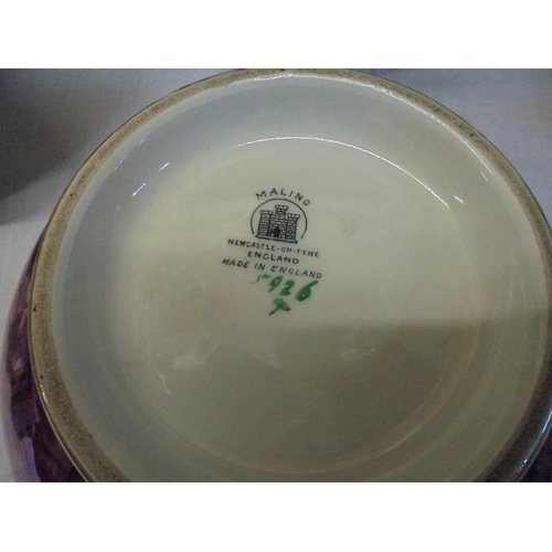 1284 - A Maling Lustre bowl.