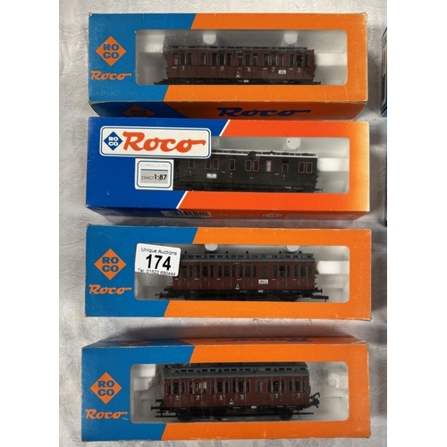 174 - 10 Boxed Roco HO coaches