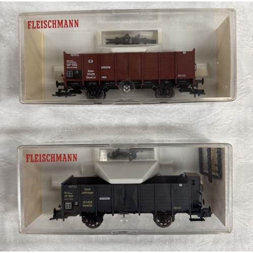 185 - 10 Boxed Fleischmann HO gauge rolling stock 5861 x 5 & 5866 x 5