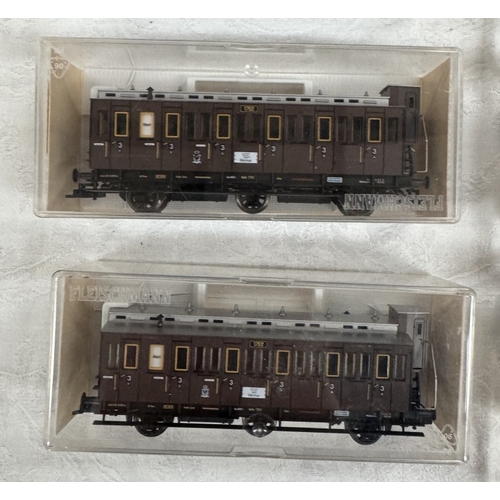 186 - 10 Boxed Fleischmann HO gauge rolling stock 5831, 5833 x2, 5834, 5837, 5840, 5841 x 2 & 5845 x 2